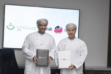 Thawani and Monak sign MoU to expand embedded payments and digital services in Oman